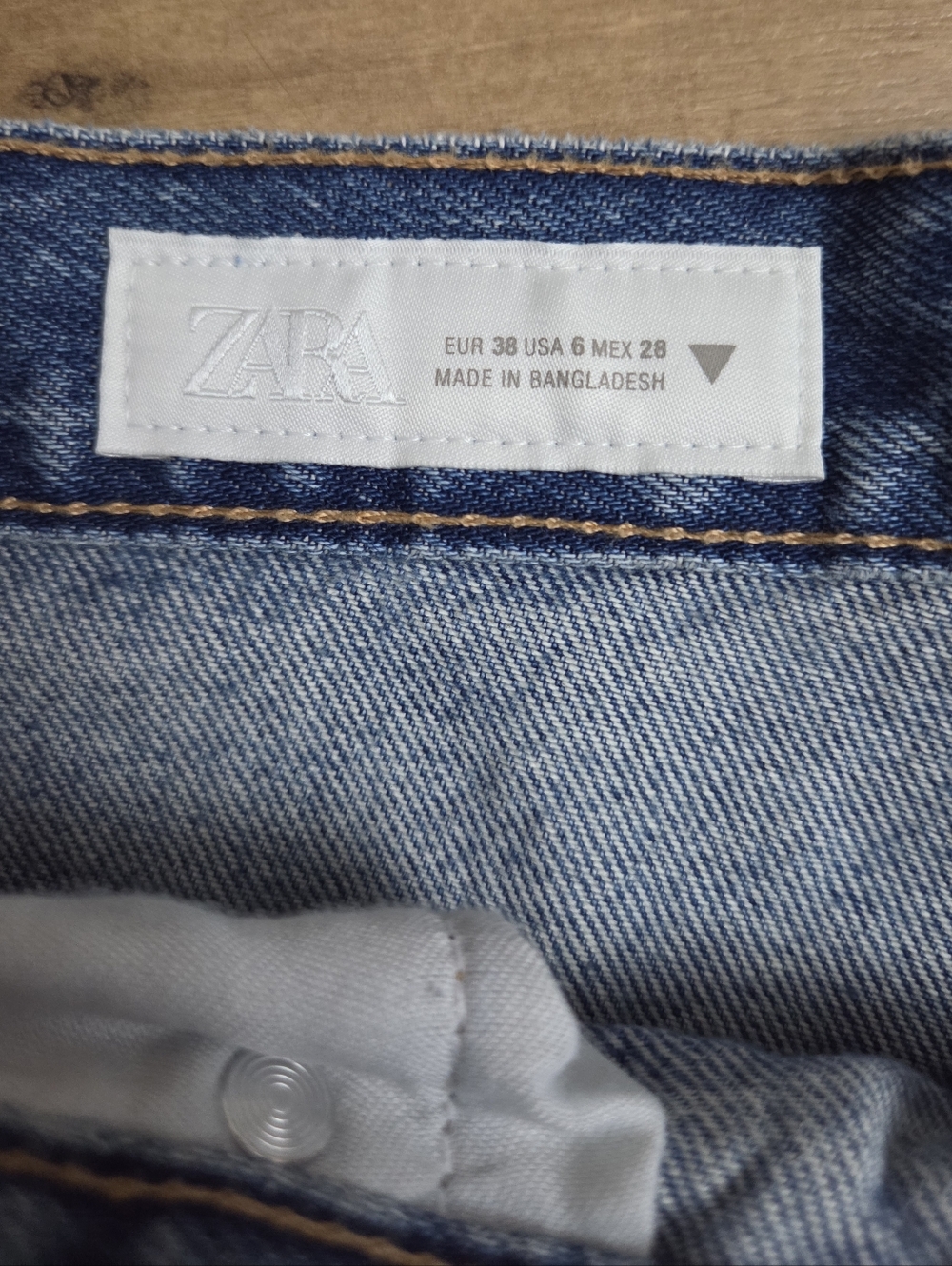 ZARA The Crossed Waist Wide Leg Jeans - Picture 9 of 16